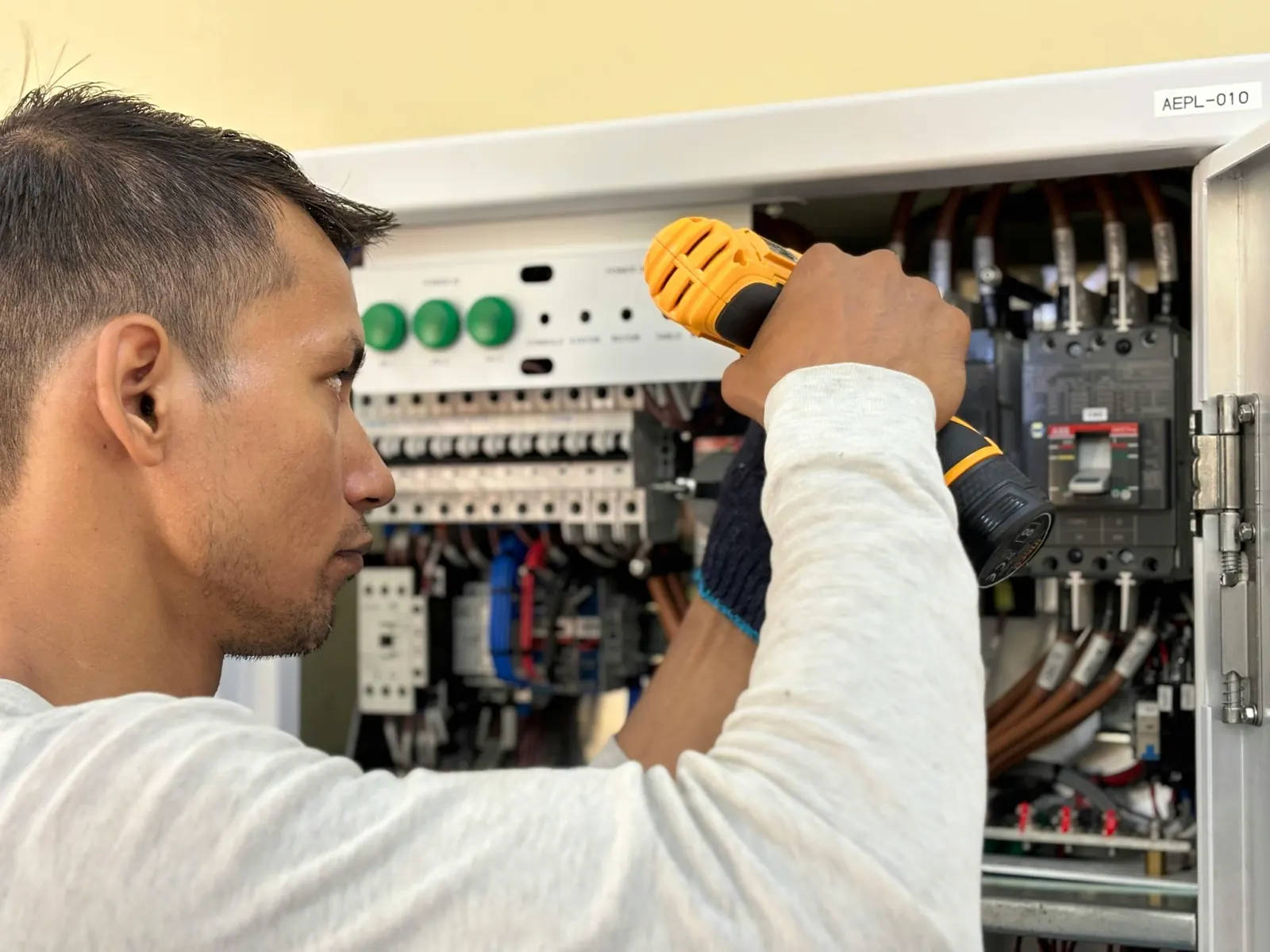 What is a Certificate of Electrical Safety and when do you need one in Victoria?